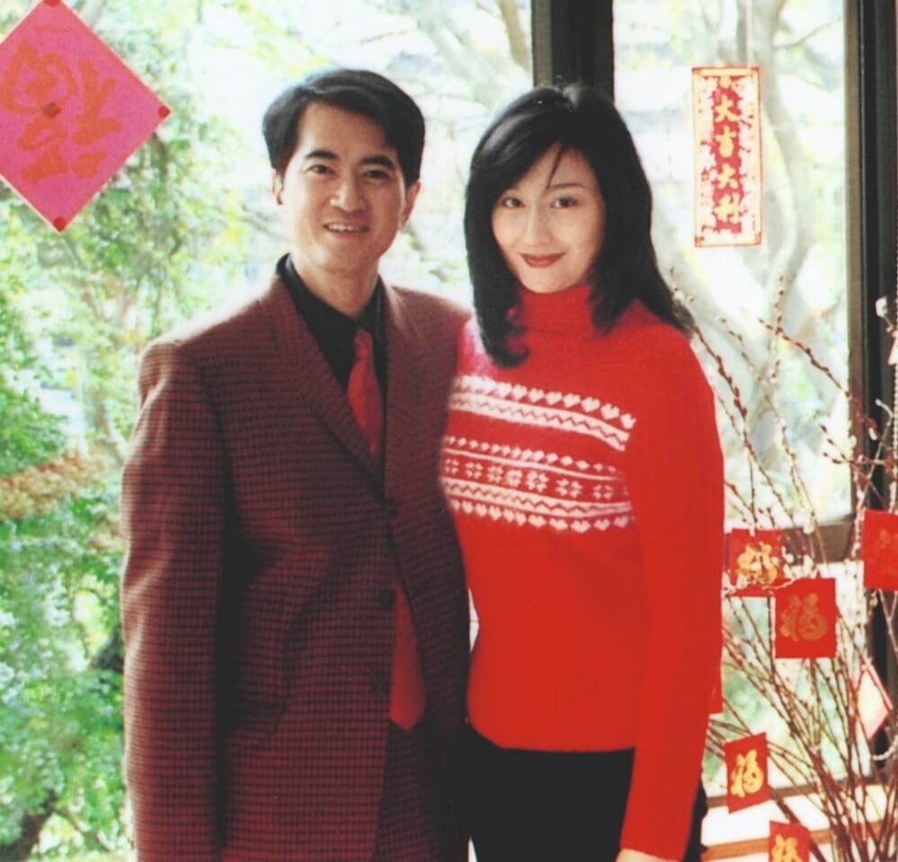 鄧梓峰太太樣子漂亮，他說太太曾想過入娛樂圈，不過很快決定專注會計工作。