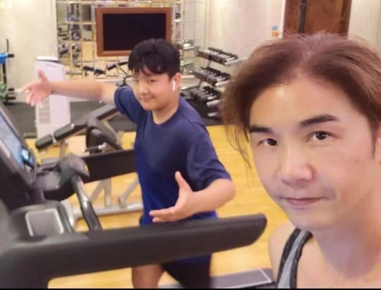 黃翊早睡早起，不煙不酒，希望兒子長大後也沒有壞嗜好。 