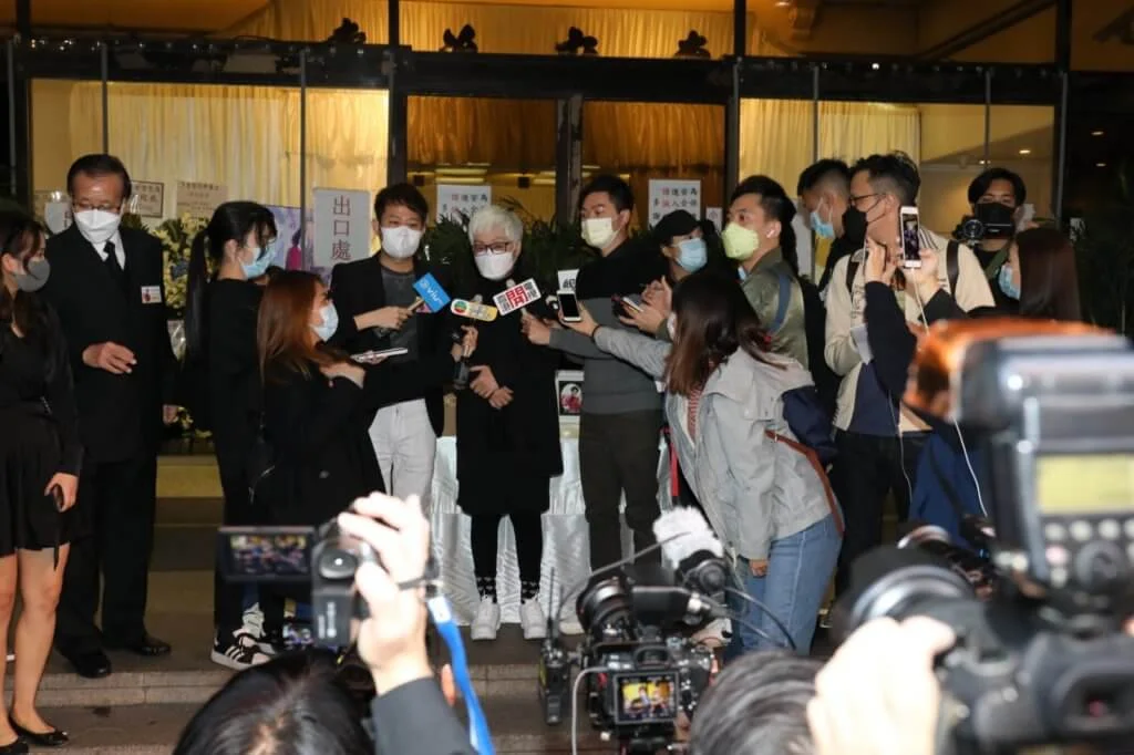 蕭紫筠感謝大家到靈堂送別琴姐