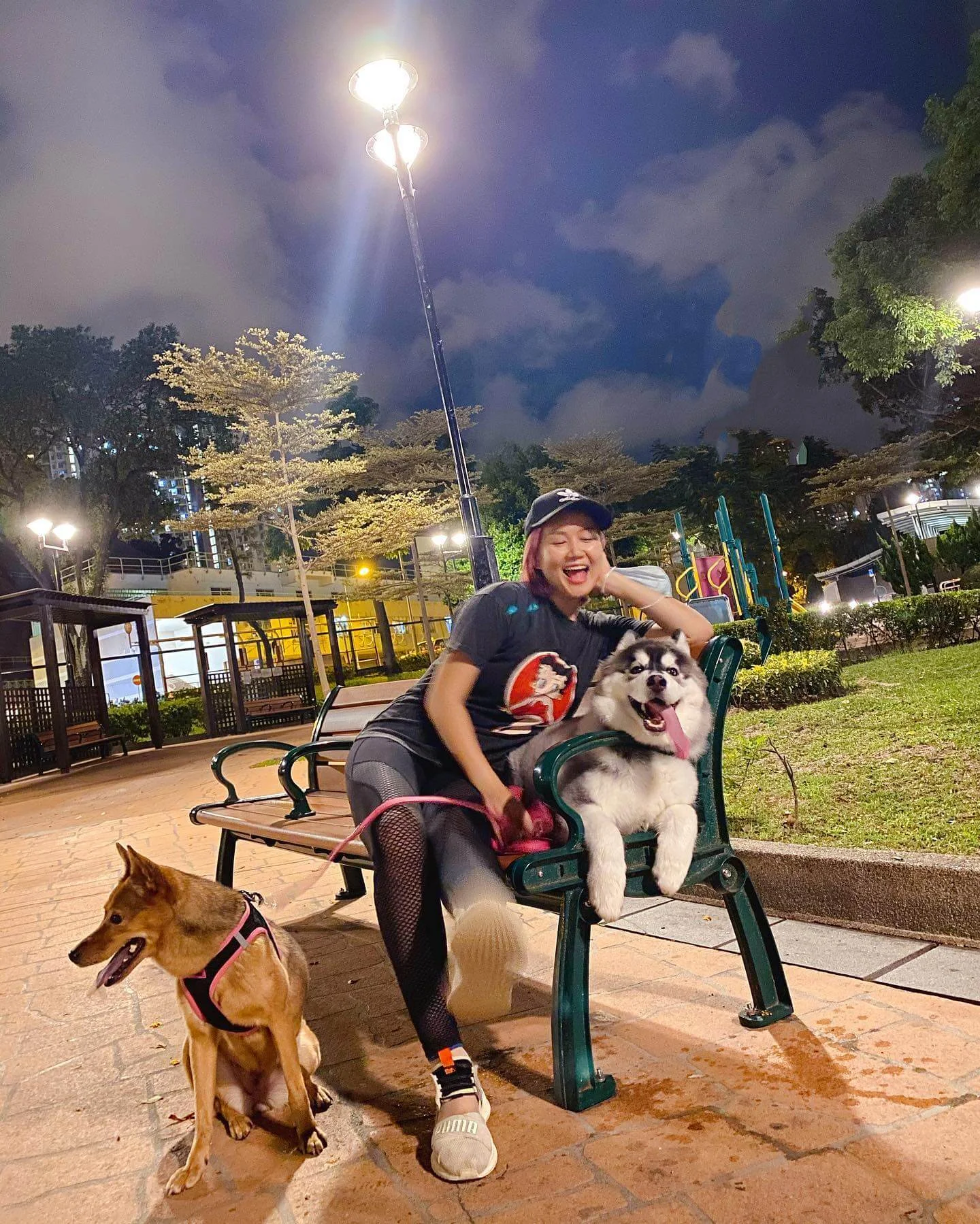 幸好有Dola看管Cash,令牠不敢亂來。