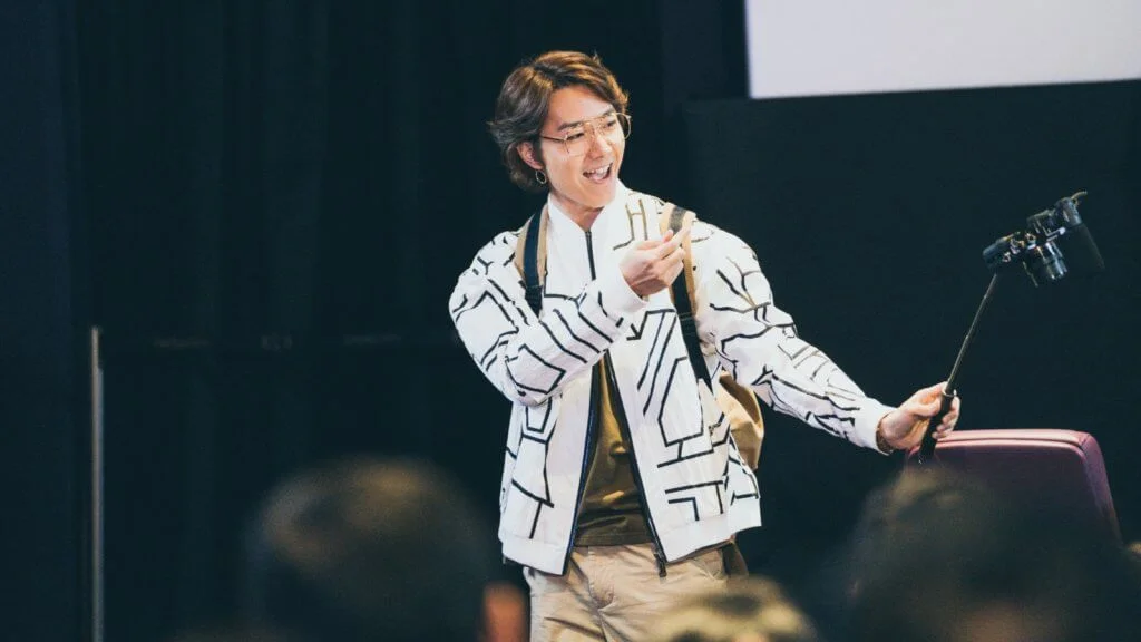 蔡瀚億在新戲《狂舞派3》中，飾演Youtuber，跟上集個性完全不一。