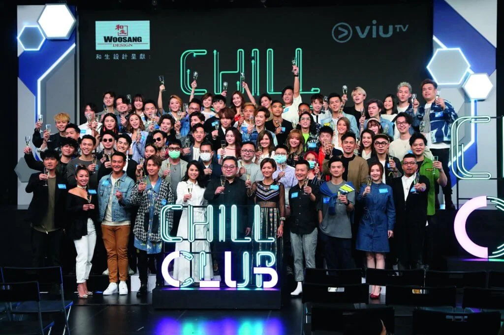 自從無綫跟四大唱片公司因版權問題陷入冰點,四大唱片公司旗下的歌手倒戈到ViuTV出席音樂節目。