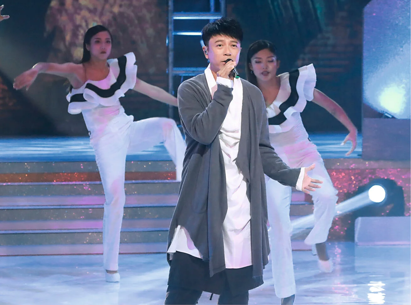 李克勤落實出席表演