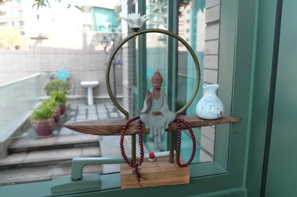 佛像意態悠然令人看得舒服