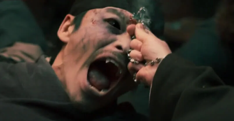 導演說劇中是生屍不是喪屍，不過造型其實差不多。