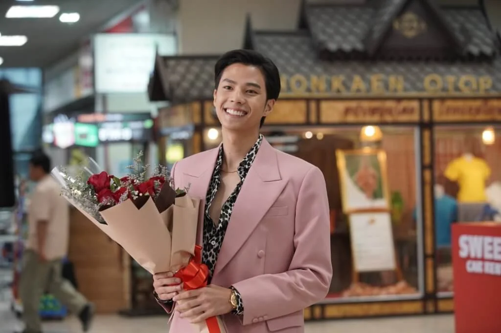 「泰版陳偉霆」Bank飾演的愛情騙子，全片由頭賤到落尾。