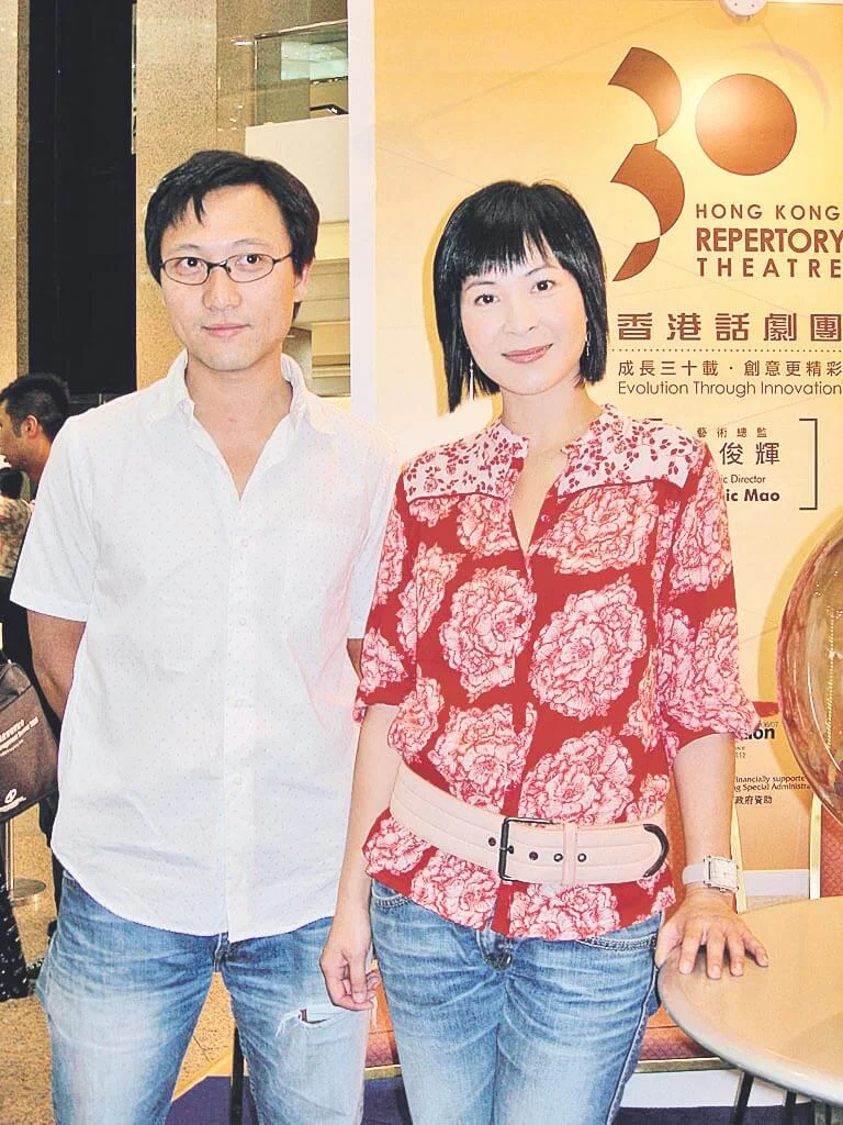 潘燦良和蘇玉華是演藝學院同學,又做過劇團同事,後來拍電影《人間有情》時開始拍拖。