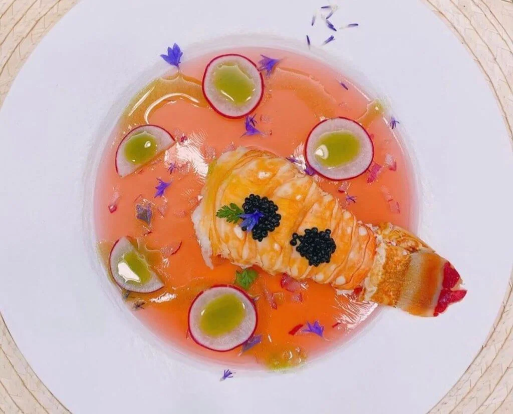 頭盤Rosé白酒醋配龍蝦魚子