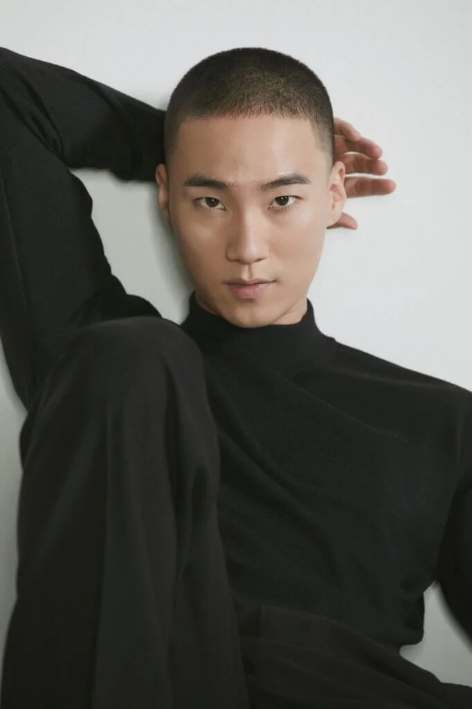 李洪耐在劇中猙獰兇狠,現實中當暖男也絕對勝任。