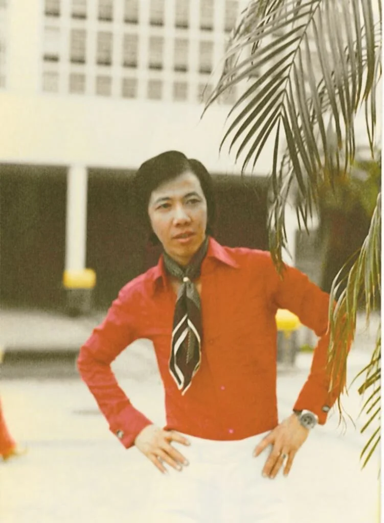 尹光年輕時在越南是富家子，七○年坐大貨船偷渡來港。