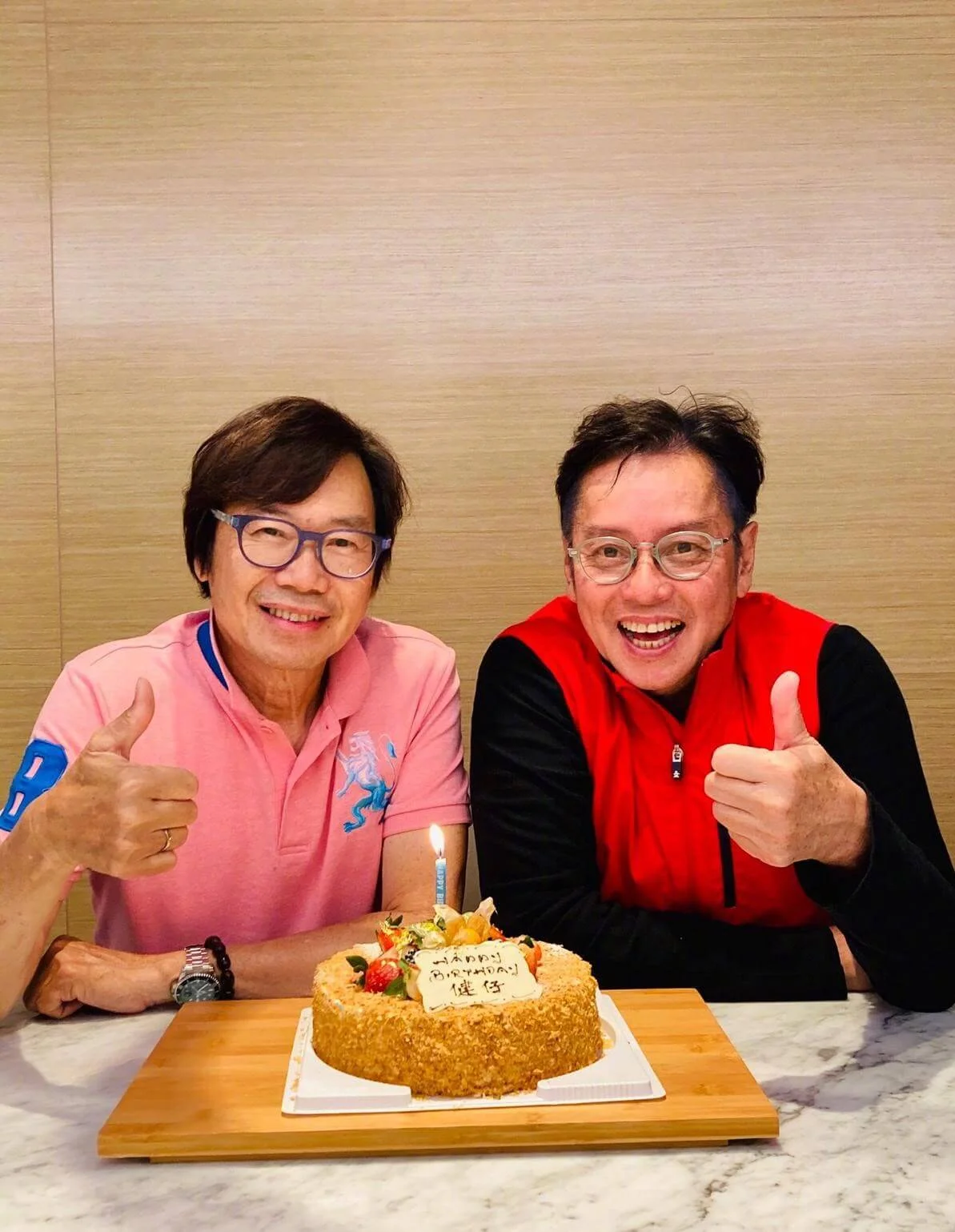 001s3sf0gy1gp7duhg98oj60xc18gwjr02