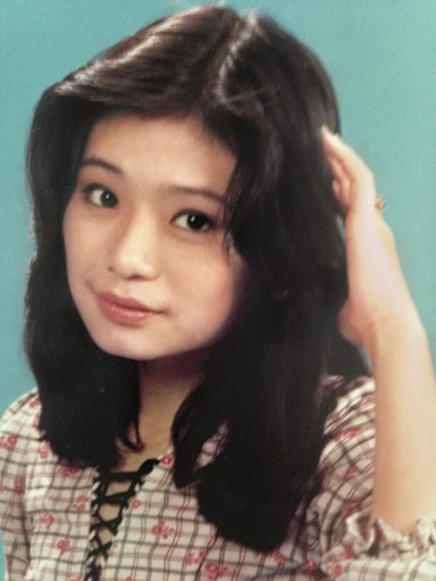 吳麗珠是八○年第九期訓練班學員,不少人認為她的樣子像張艾嘉。