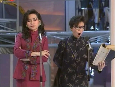 和莊文清扮任白