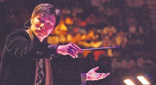 趙增熹喜愛擔任管弦樂團的指揮