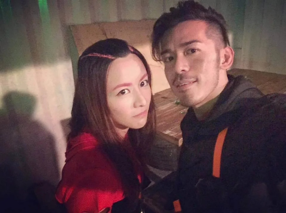 為搵食而北漂，跟女友陳欣妍唯有靠視像維繫感情。