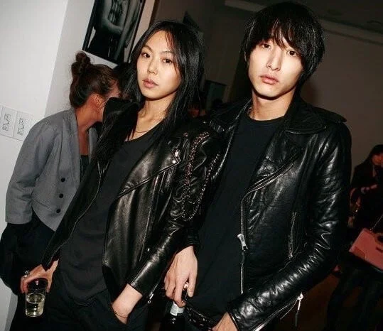 李洙赫與金敏喜曾拍拖兩年,最終和平分手。