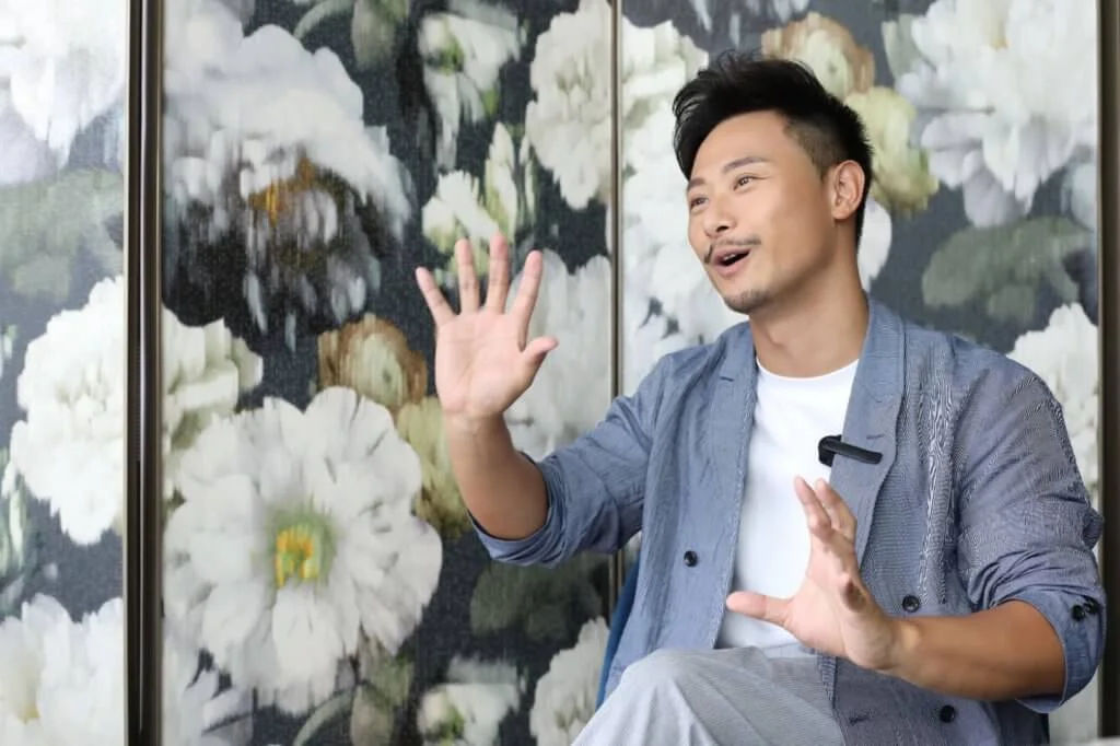 楊潮凱直認是在記者會中看到公司公布了一連串的綜藝節目，覺得《好聲好戲》應該很好玩，於是自薦參加，但就沒有想過自己一定要贏。