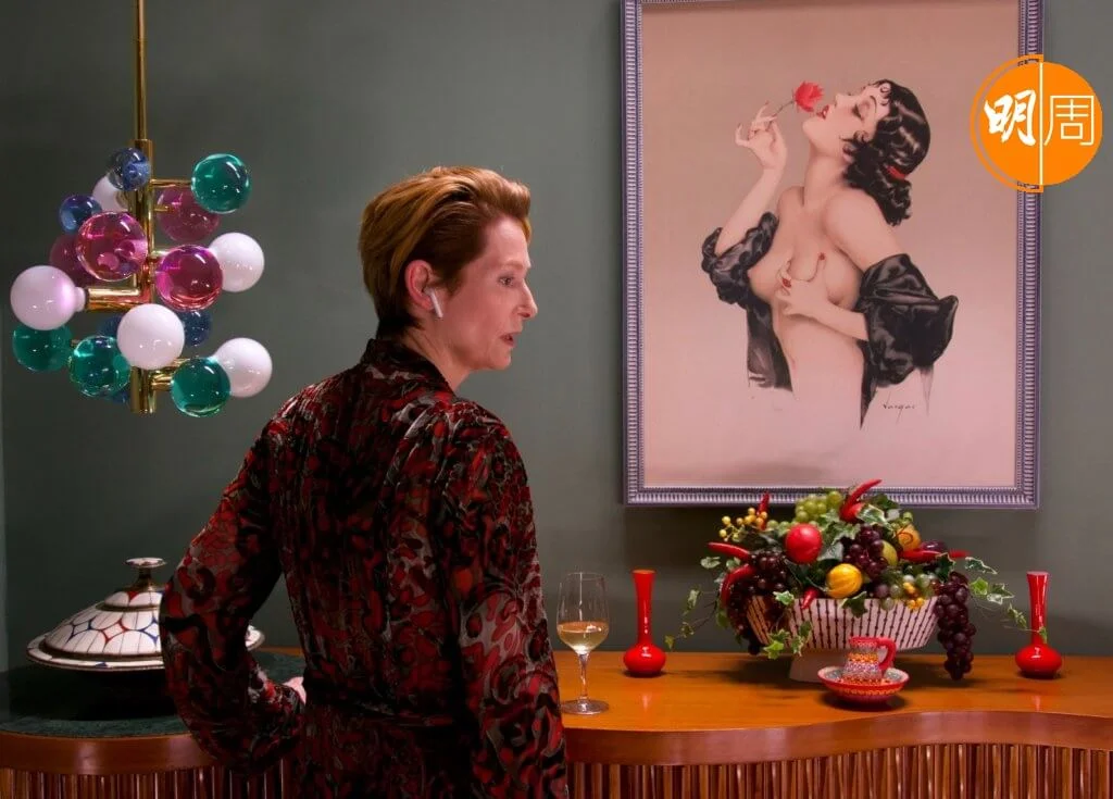 片中的美術、佈置、道具，有時尚名牌，亦有艾慕杜華自己的收藏。