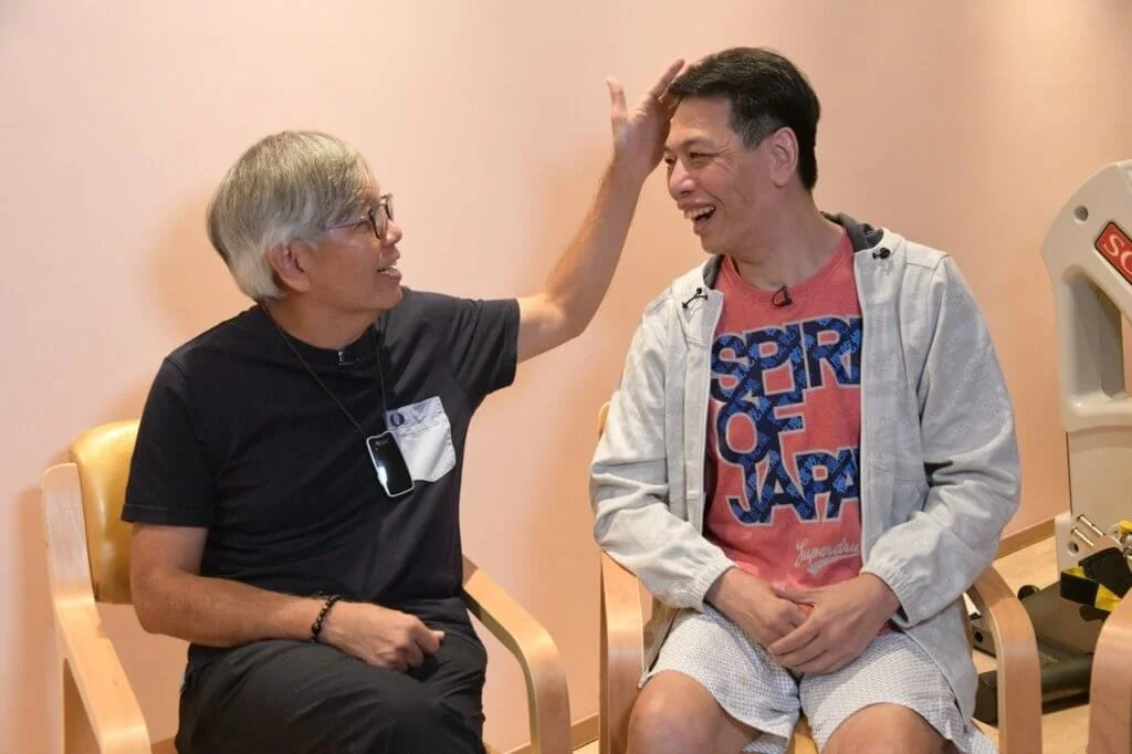 田啟文為老友打氣,希望「如花」努力站起來。