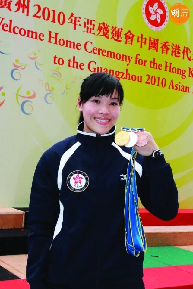 一〇年廣州亞殘會,翠怡贏得一金一銀一銅。
