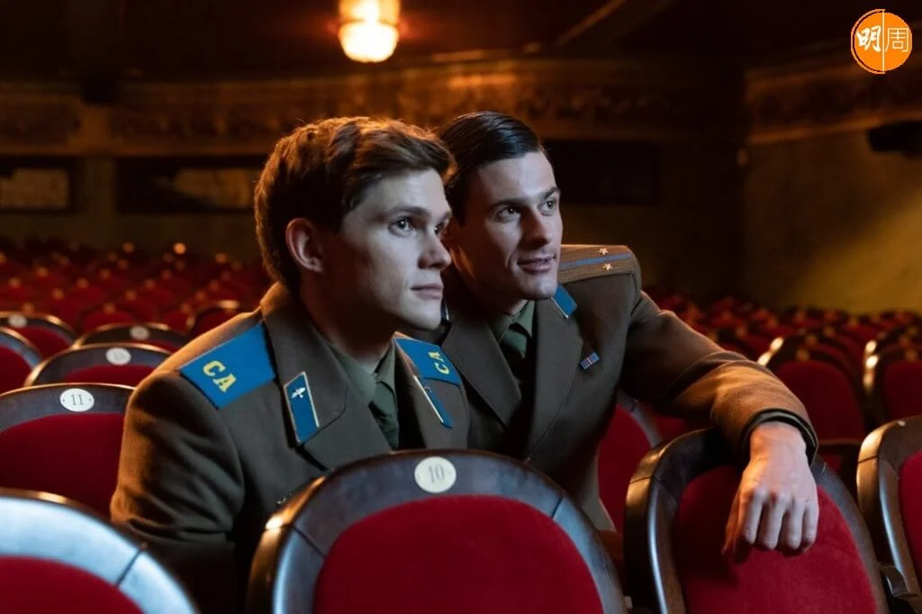 今屆香港同志影展選映的《忘不鳥》，改編自蘇聯空軍基地三角禁戀真人真事。