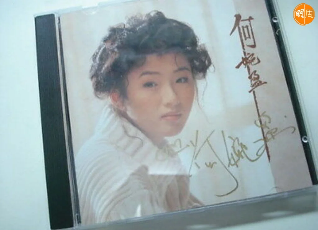 何婉盈只出過一張大碟,但有兩首在卡拉OK流行的歌曲。