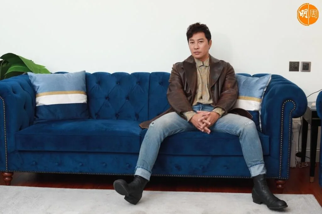 譚耀文當年決心由歌手轉型演員,當中經過努力不懈學習演戲。