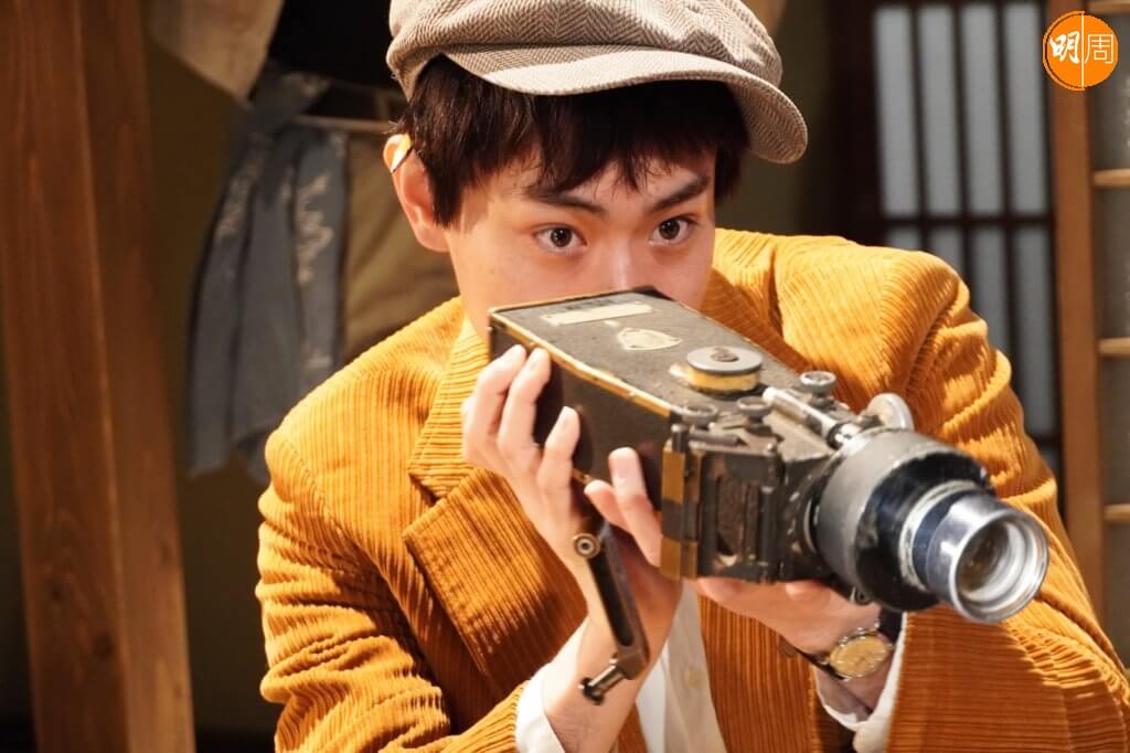 近年演出不少精彩電影的菅田將輝，在《電影之神》扮演一名黑白電影年代的熱血電影人。