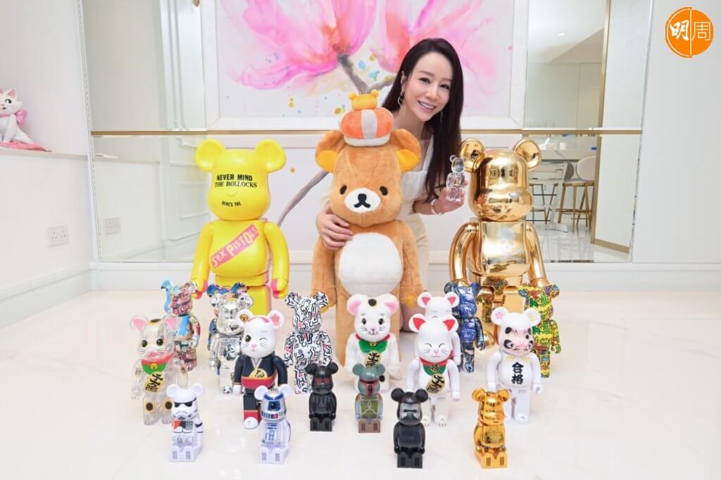 Yoko Tsang喜歡Be@rbrick，家中擺放了部分收藏，她主力收藏的尺碼為400%（280mm）及1000%（700mm）。