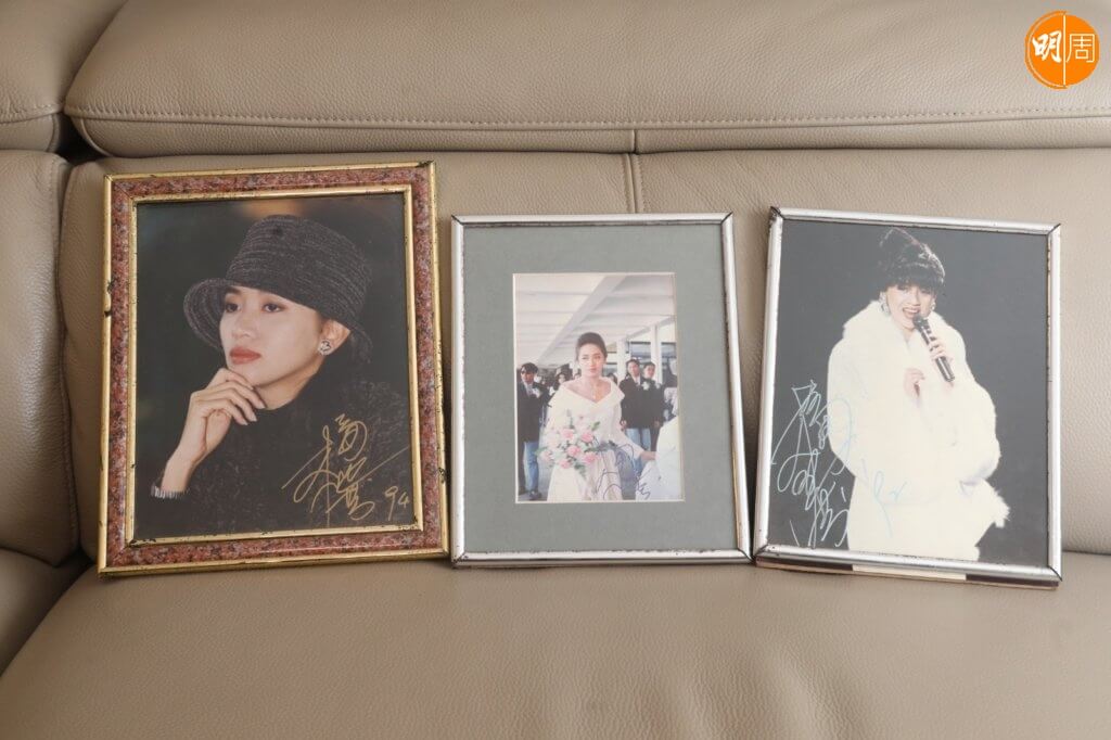 這三張相片是阿梅送給Irene的，中間那張相是她為家姊梅愛芳做伴娘時拍下。