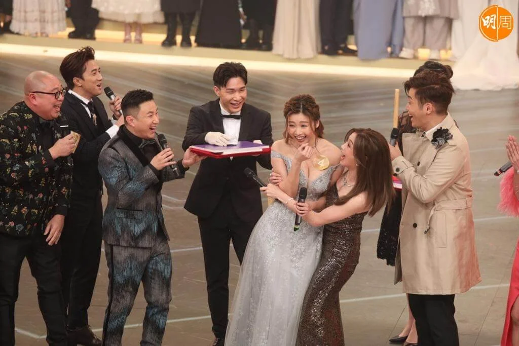 whatsapp-image-2021-11-19-at-23-14-32-7