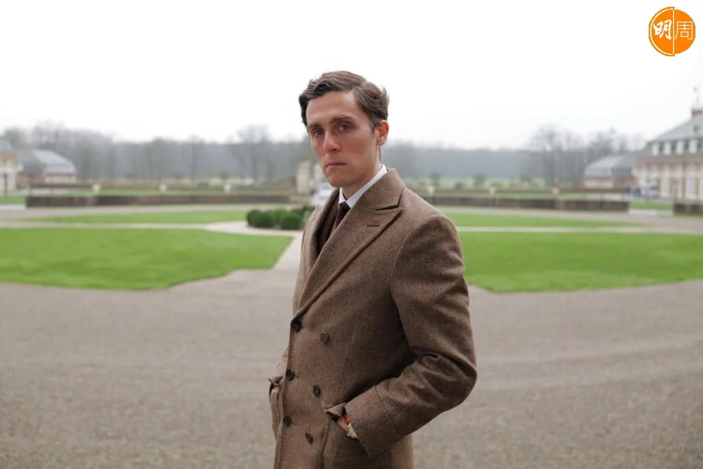 片中拍出鮮為人知的王室生活面貌,查理斯王子尤為面目可憎。