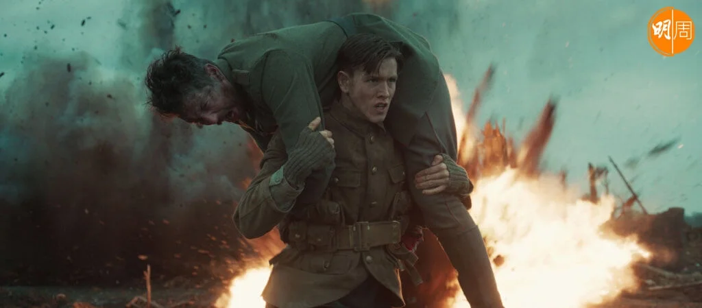 夏里斯不理父親反對走上前線,讓人睇得緊張揪心。