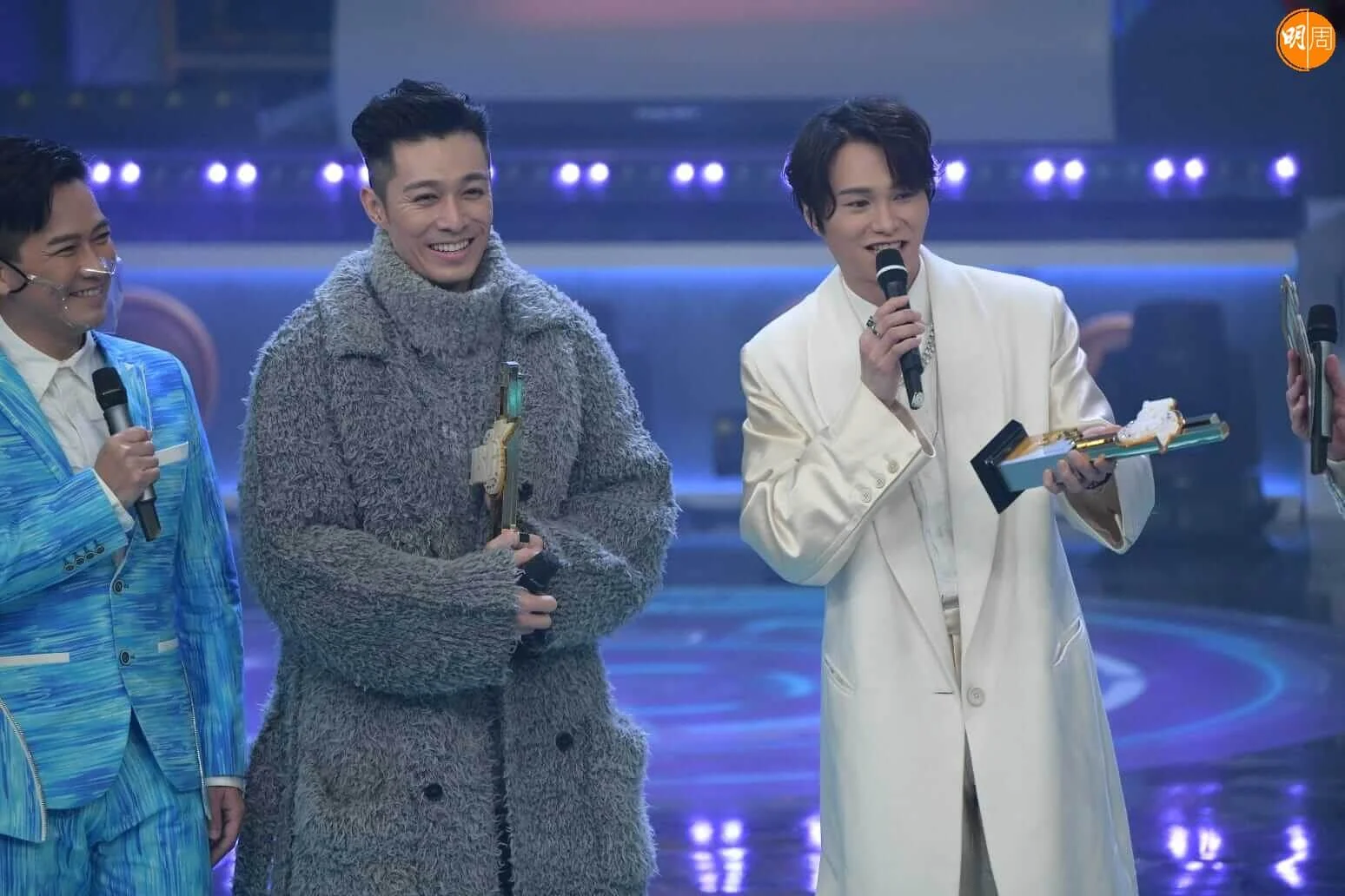 去年《勁歌》的「最受歡迎男歌星」由周柏豪和胡鴻鈞瓜分,引來很大迴響。