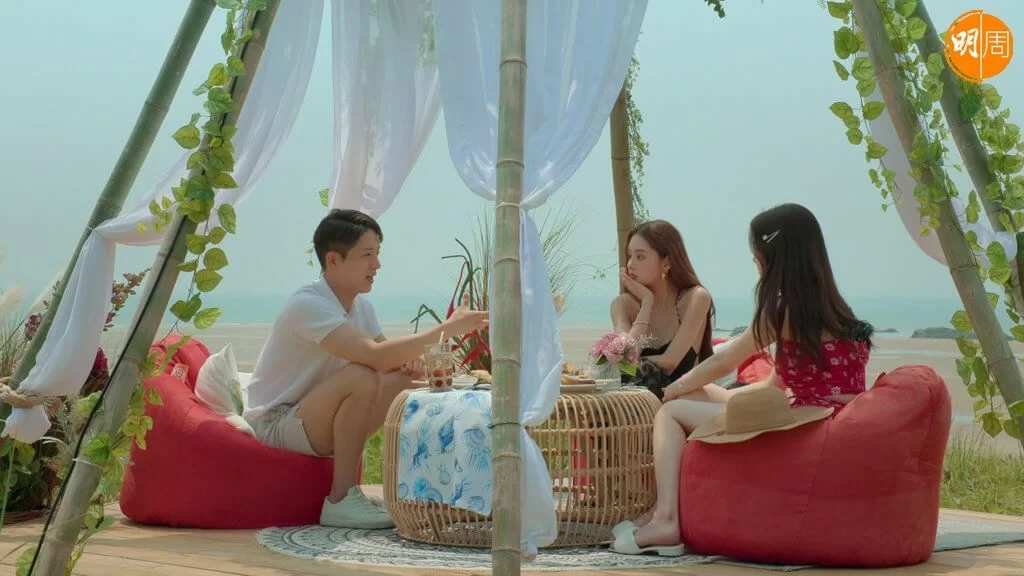 參加節目的型男負責打點晚餐及清理等工作,也會請心儀的女神協助。