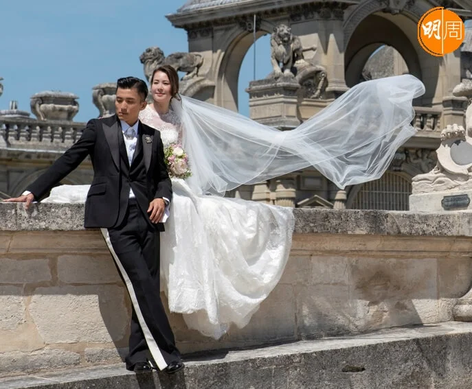 陳山聰和太太Apple在歐洲拍攝婚紗照。