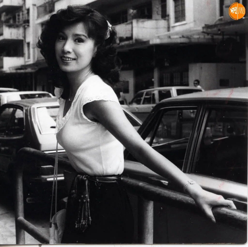 穿上便服的姚煒