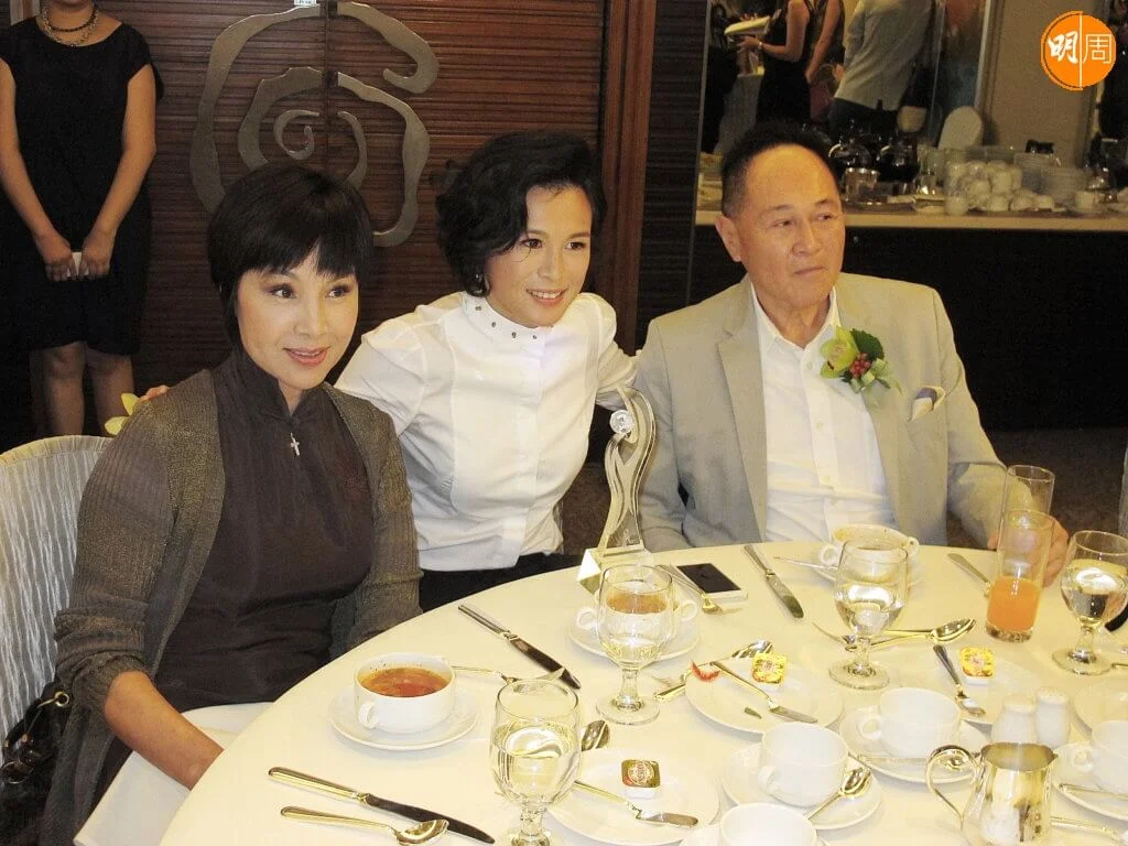 姚煒和富豪前男友趙世曾、女兒趙式芝的新聞,曾登上名人版頭條。