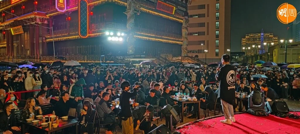 這半年，他在內地參與不少商演活動。