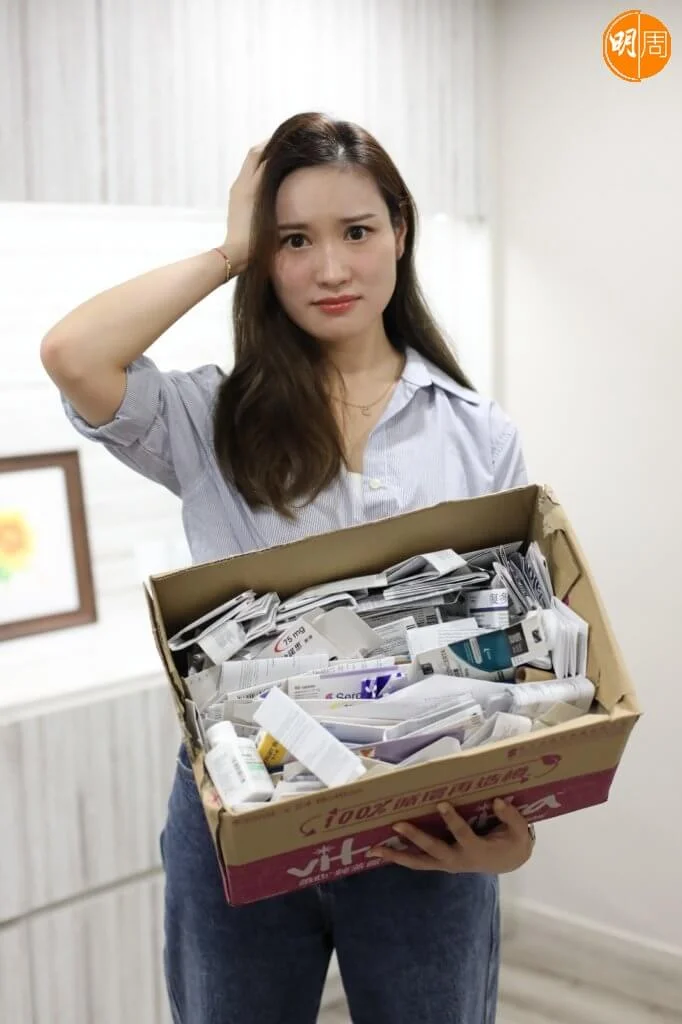 家裡的雜物堆積如山，辦公室的雜物也會增加同事的困擾。