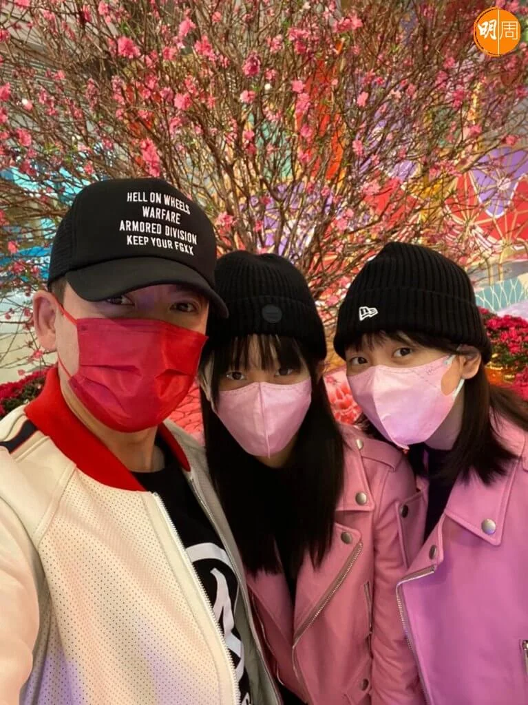 每次北上工作,最不捨就是兩位女兒,幸好有視像,令一家人可以保持聯繫。