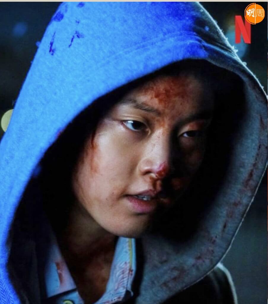 李妍真實年齡已廿六歲，在劇中演未夠十四歲的殺人犯幫兇，好有戲。