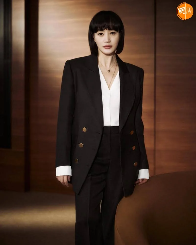 金憓秀在《少年法庭》中演鐵面法官，對少年犯極度厭惡。