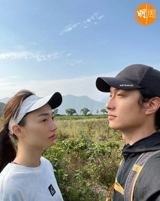 劉俊謙憑ViuTV劇集《教束》「盧Sir」一角晉升男神,不過他亦無懼拍拖影響人氣,跟蔡思韵拍拖,大大方方承認戀情。