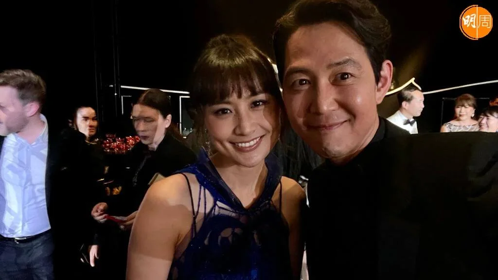 陳法拉在晚宴上巧遇李政宰,獲對方主動邀selfie。