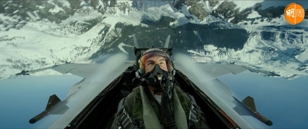 湯告魯斯在《壯志凌雲：獨行俠》的戰機追逐戰緊張刺激，猶如日本動畫《超時空要塞》。