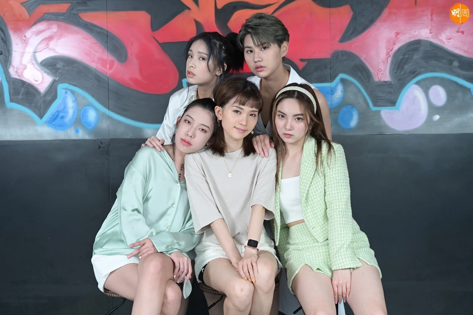 Strayz專訪 五人真金白銀籌錢出歌 造星iv 新女團strayz各司其職 本地 明周娛樂 Strayz專訪 五人真金白銀籌錢出歌 造星iv 新女團strayz各司其職 本地 明周娛樂