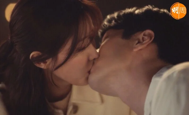 檢察官女友林秀香的弟弟成功換心後,二人立即訂婚,可惜命運弄人。