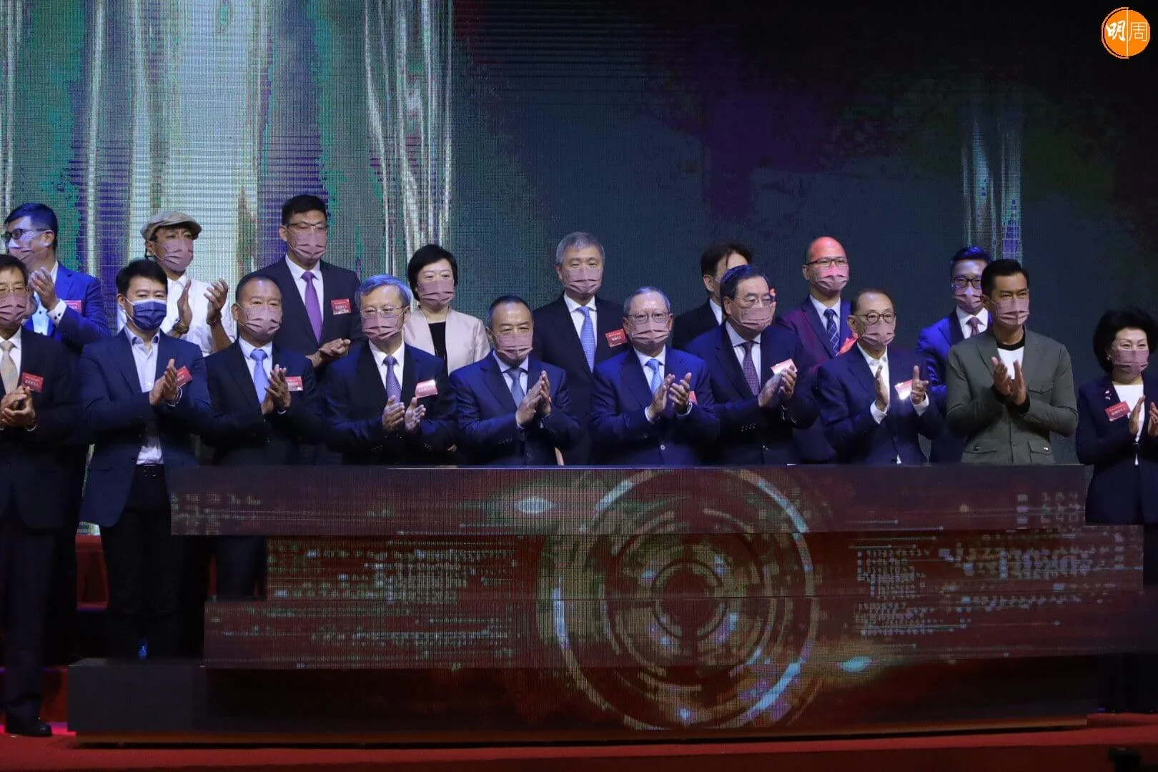 黎明、古天樂出席《粵港澳大灣區文創開新篇》記者會。