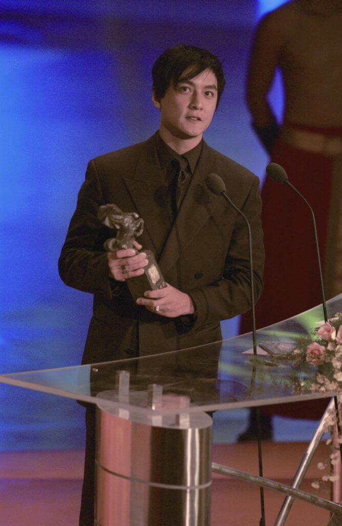 吳彥祖十八年前憑《新警察故事》奪得金馬獎最佳男配角，他將獎座送給父母。